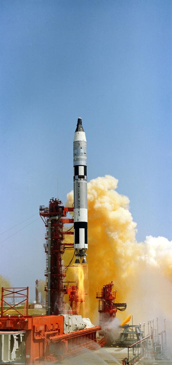 Gemini 4 mission